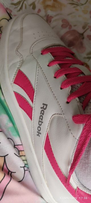 Zapatillas Reebok Blancas y Rosas
