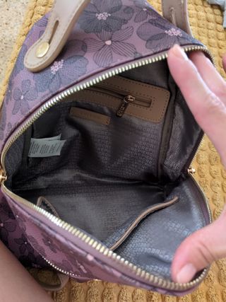 Mochila Morada Pequeña Flores Beige
