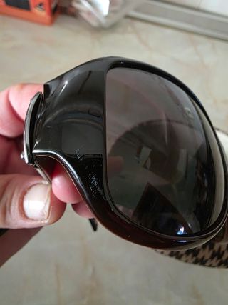 Gafas de sol Max Mara mujer con funda