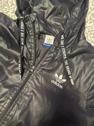 Cortavientos Adidas Negro con Capucha talla M