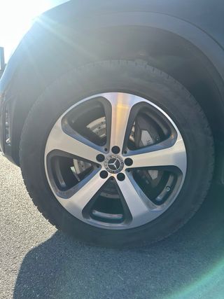 Llantas Mercedes Benz 19” con neumáticos
