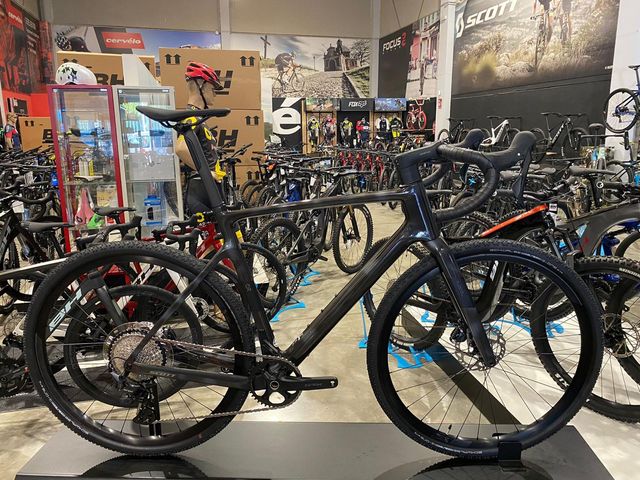 Scott Addict Gravel 40 Python NG TLF: 954370589