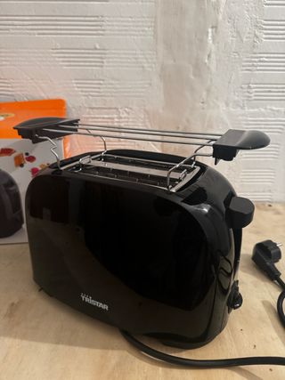 Tostadora TRISTAR BR-1025 negra 750W