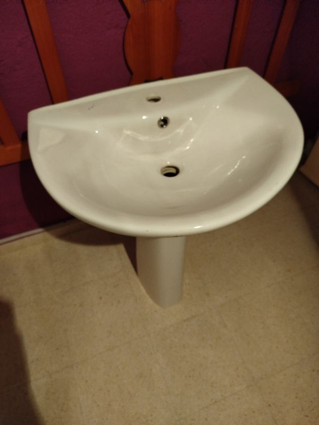 Lavabo de pie de porcelana blanco