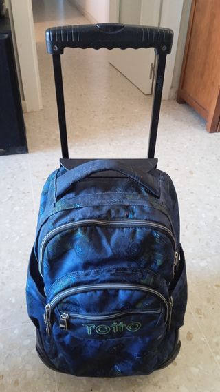 Mochila Totto con Ruedas - Poco Uso