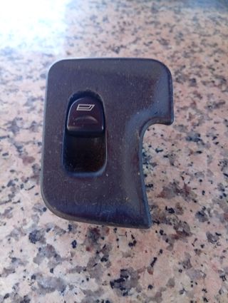 Botón elevalunas delantero derecho Alfa Romeo 147