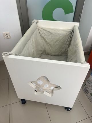 Cuna colecho blanca con vestidura beige