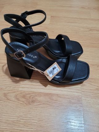 Sandalias de tacón negras talla 37