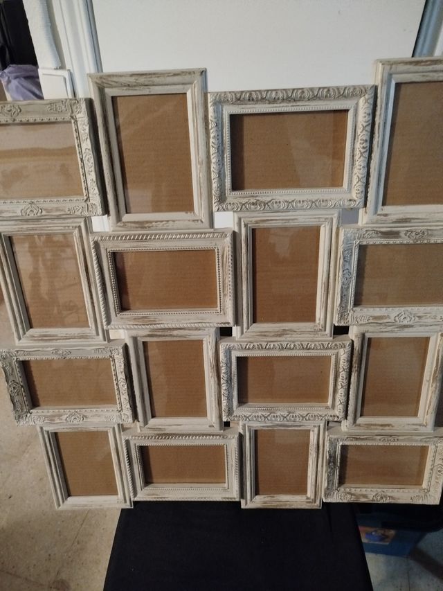 Marcos de fotos vintage beige y blanco