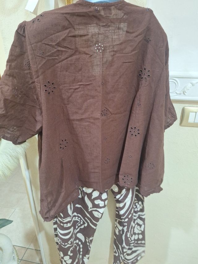 Completo pantalone e giacchetto marrone