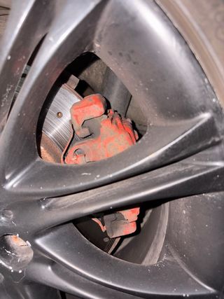 Frenada BMW 330i 4 pinzas con pastillas