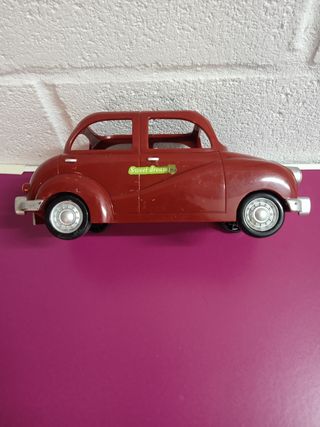 Coche de juguete inglés vintage