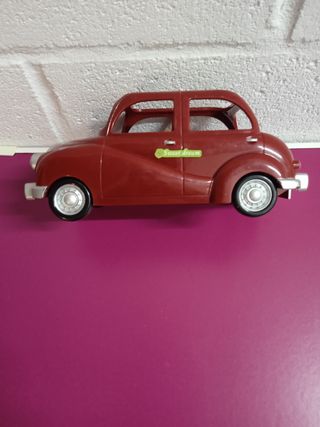 Coche de juguete inglés vintage