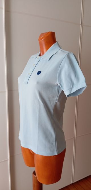 Polo vintage azul bebé. 