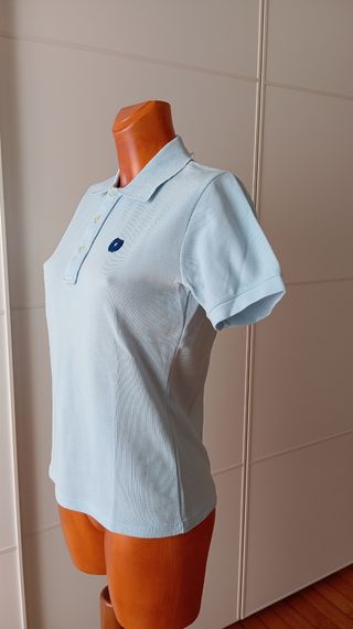 Polo vintage azul bebé. 