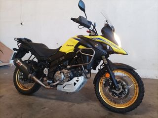 Suzuki V-Strom 650 XT.