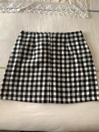 Traje Chaqueta y Falda Cuadros Blanco y Negro