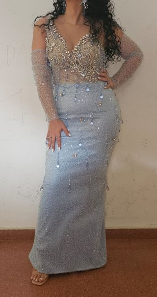 Vestido de fiesta gitana azul y plateado