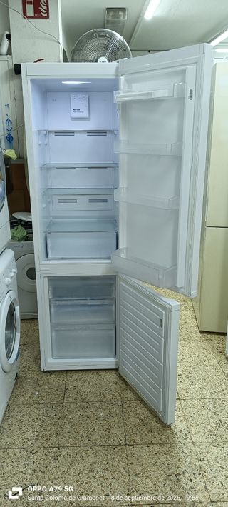 Nevera Combi Blanca Svan NO FROST ENERGÍA A+