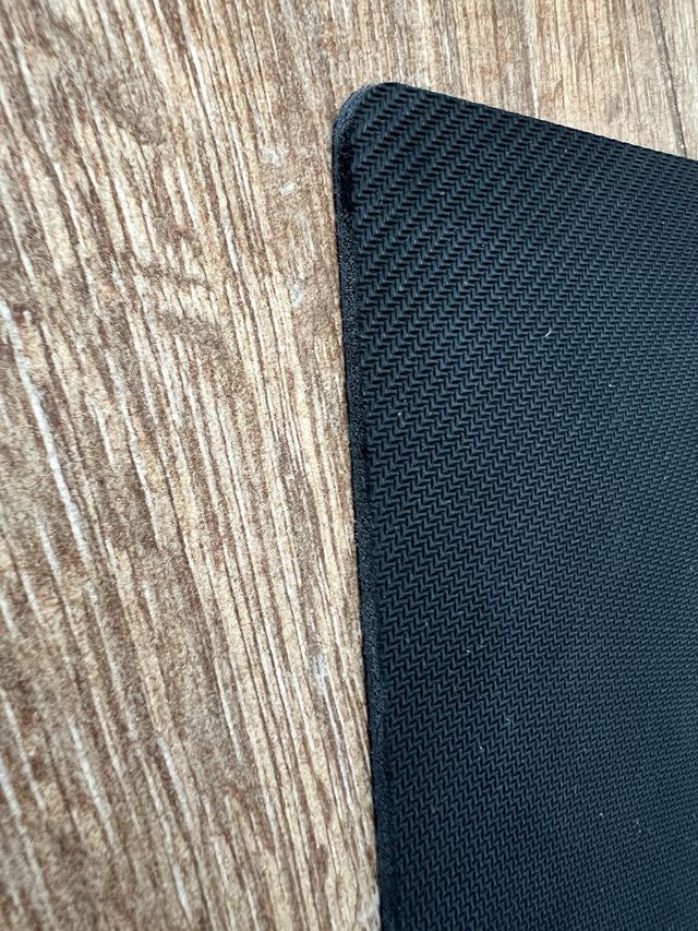 Novo tapete para jogos Logi Play Logitech G640