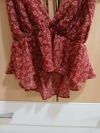 Top floral halter rojo