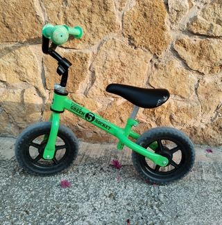 Bicicleta de equilibrio verde Chicco Rocket
