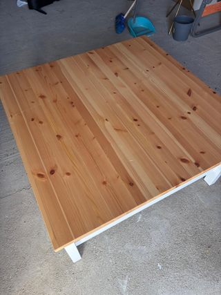 Mesa de centro Hemnes Ikea madera.