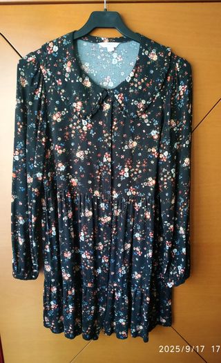 Vestido corto Springfield floral