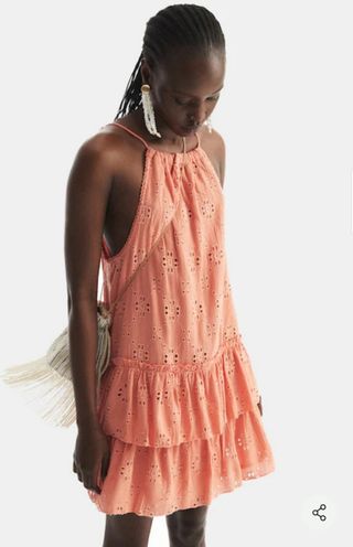 Vestido Sfera rosa con volantes