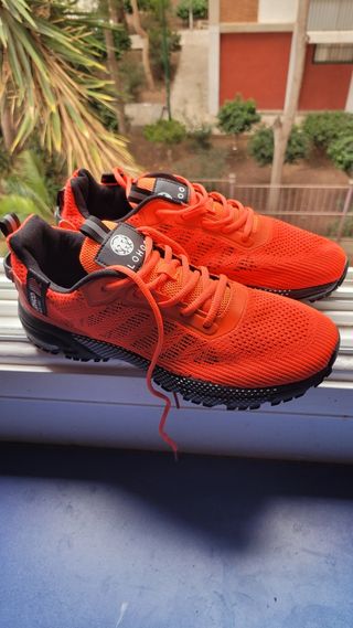 Tenis para correr para hombre color rojo