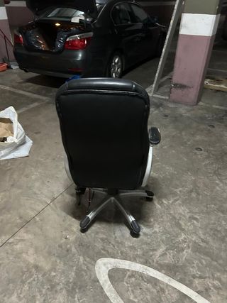 Silla de estudio negra