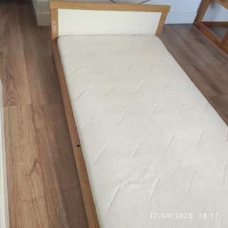 Camita madera SNIGLAR y colchón UNDERLIG Ikea