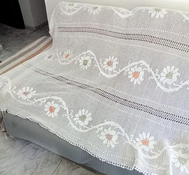 Mantel Crochet Hecho a Mano