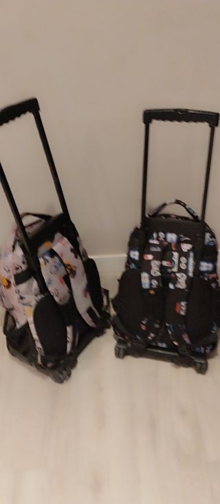 Mochilas Totto con ruedas el precio es de las dos