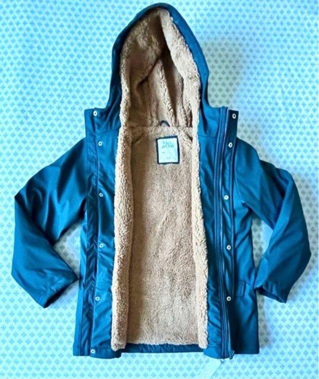 ANORAK COM CAPUZ E FORRO CASACO PARA MENINO T. 11-12 anos