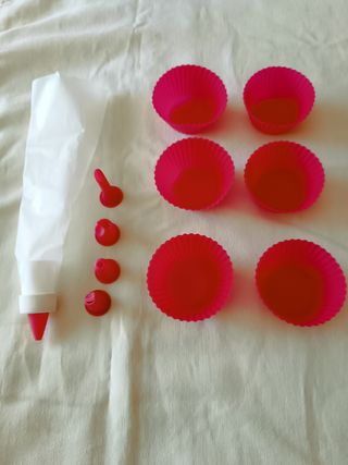 Moldes de silicona de magdalenas y manga pastelera