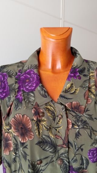 Vestido floral vintage.