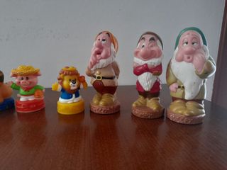Giochi in plastica 7 animaletti e 3 nani
