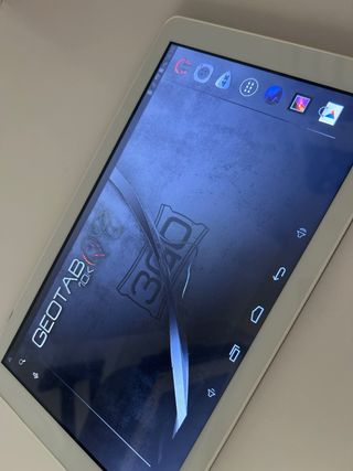 Tablet Android Negra y Blanca