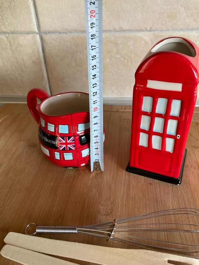 Brocca e porta utensili tema inglese