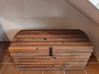 Arcón de madera rústico