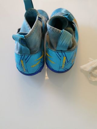 Zapatillas deportivas niño azul y oro