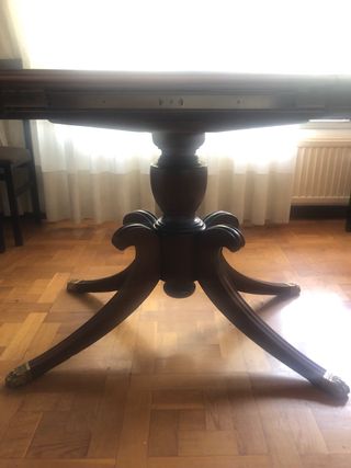 Mesa de comedor extensible madera caoba