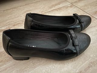 Merceditas negras con lazo