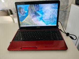 Portátil Toshiba Satellite L755 15.6 Windows