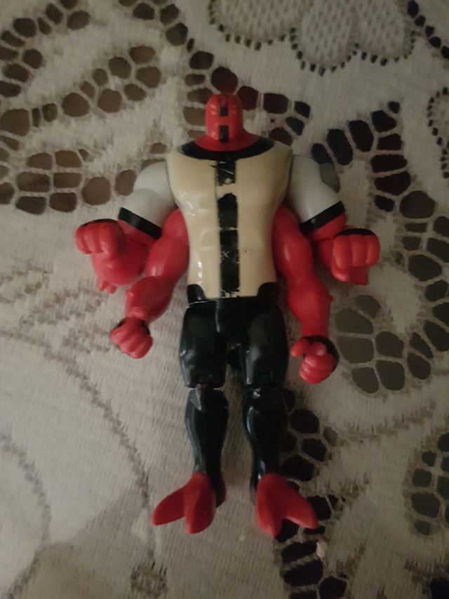 Lote de muñecos de juguete