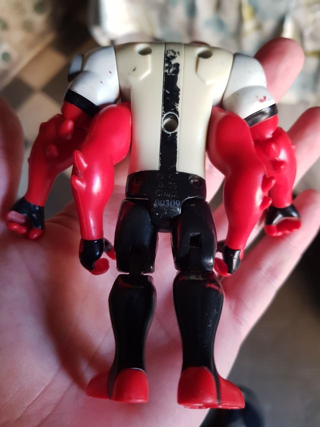 Lote de muñecos de juguete