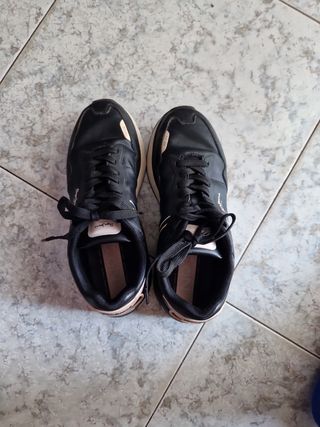 Zapatillas Pepe Jeans Negras y Rosas