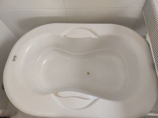 Bañera y cambiador para bebé Brevi