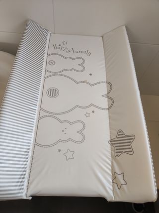 Bañera y cambiador para bebé Brevi